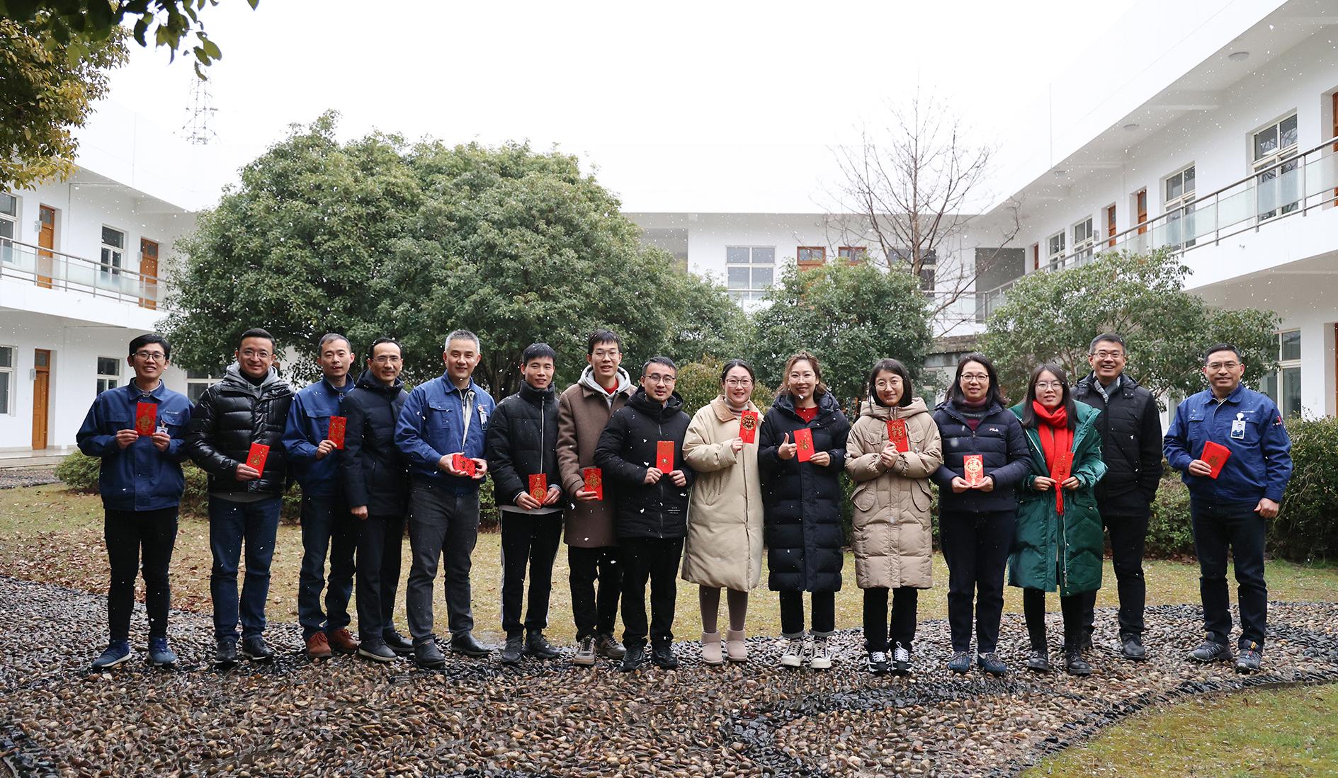 瑞雪兆豐年！虎力全開(kāi)，開(kāi)工大吉！